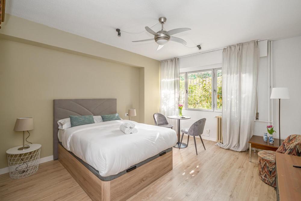 Madrid Rio Rooms Екстер'єр фото